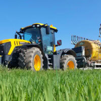 JCB mit Fass